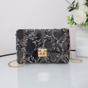 2025 New Diamond Grid Crossbody Bag - Stylish White with Golden-Tone Hardware, Detachable Shoulder Strap, Multiple Back Options (Single/Crossbody), Casual Chic Design for Women, Versatile Fashion Accessory, Modern Accessory,