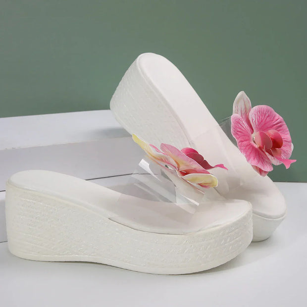 Sandales compensées à fleurs